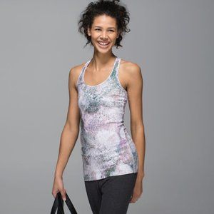 💙 Lululemon Cool Racerback CRB Tank in Sugar Crush Multi